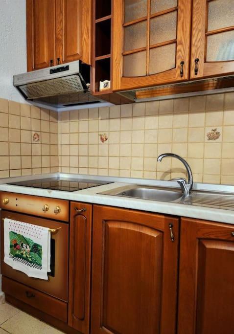 Apartament One Bd Flat Near Center With 24H Self Check In Tirana Zewnętrze zdjęcie